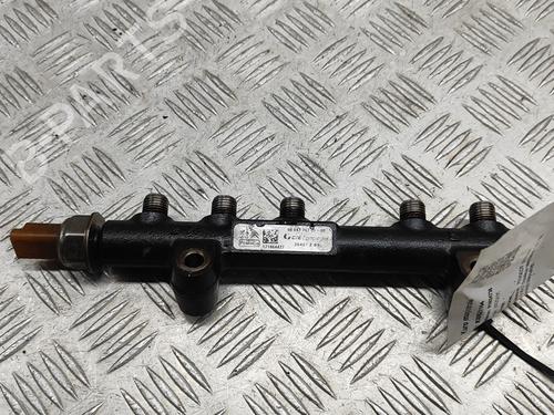 Used Injection rail PEUGEOT 3008 II SUV (MC_, MR_, MJ_, M4_) 1.6 BlueHDi 120 (120 hp) 26440127