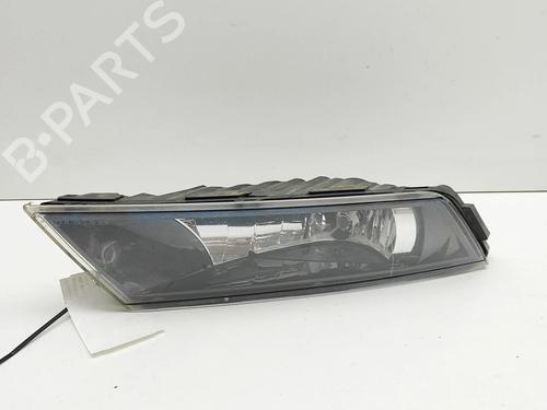 Used Left front fog light Left front fog light SKODA SUPERB III Estate (3V5) 2.0 TDI (150 hp) 33385588 33385588