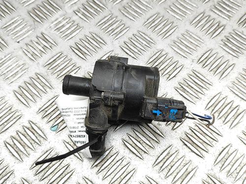 Used Auxiliary water pump RENAULT MASTER III Van (FV) 2.3 dCi 145 FWD (FV0E, FV0F, FV0H, FV02, FV0M, FV0S,... (146 hp) 30082359