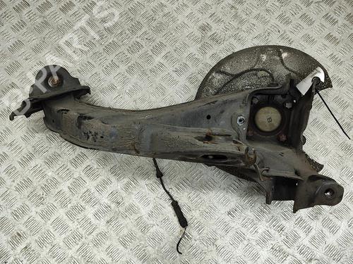 Used Right rear steering knuckle Right rear steering knuckle BMW X1 (F48) sDrive 20 i (192 hp) 33386896 33386896