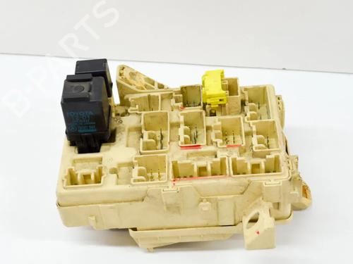 Used Fuse box TOYOTA 4 RUNNER III (_N18_) 3.0 TD (KZN185) (125 hp) 27756531