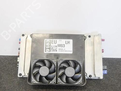 Used Electronic module Electronic module TESLA MODEL S (5YJS) 75D AWD (525 hp) 20232992 20232992