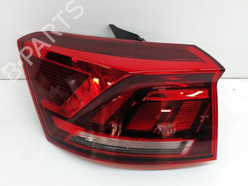 Farolim esquerdo VW T-ROC (A11, D11) 1.0 TSI (116 hp) 18879624