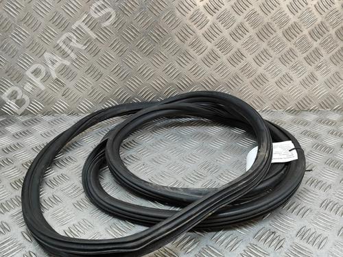 Rubber door seal PORSCHE MACAN (95B) 3.0 S Diesel | BP20232155C142