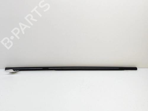 Used Door moulding trim LAND ROVER RANGE ROVER IV (L405) 4.4 SDV8 4x4 (340 hp) 24582569