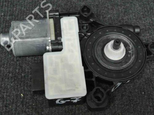 Used Right rear window motor VW GOLF VII (5G1, BQ1, BE1, BE2) 2.0 TDI (150 hp) 6718729