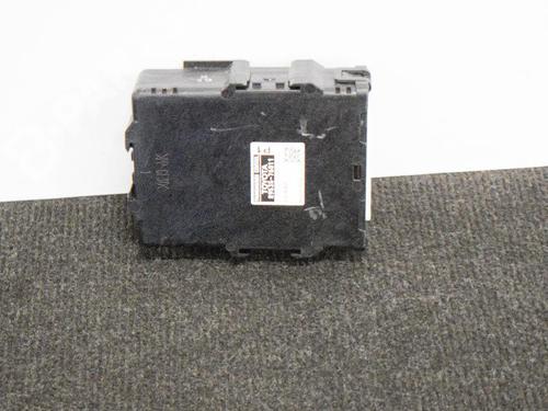 Used Manual gearbox ECU Manual gearbox ECU TOYOTA PRIUS PLUS (_W4_) 1.8 Hybrid (ZVW40W, ZVW41W) (136 hp) 6758021 6758021