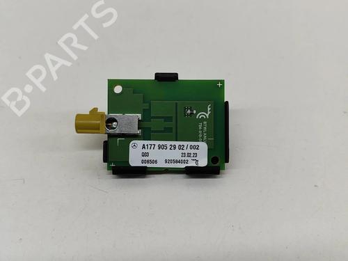 antennabase-mercedes-benz-cla-c118-2019-27771068 main image