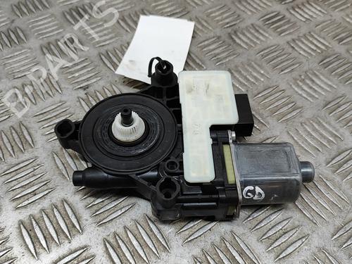 Used Right rear window motor Right rear window motor SKODA OCTAVIA III Combi (5E5, 5E6) 2.0 TDI (150 hp) 16259198 16259198
