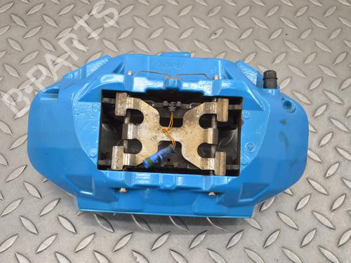 right-front-brake-caliper-land-rover-range-rover-velar-l560-2017-33354875 main image