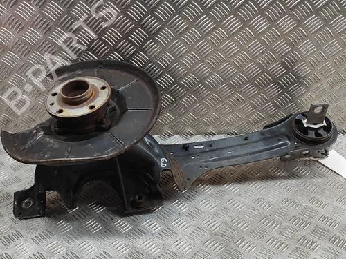 Used Right rear steering knuckle VOLVO V70 III (135) D5 (205 hp) 24976222