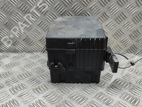 Used Fuse box Fuse box 37583613 37583613