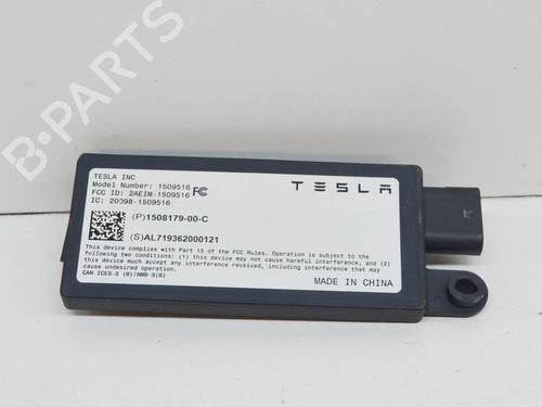 Used Antenna/Base TESLA MODEL Y (5YJY) EV Performance All-wheel Drive (462 hp) 28547661
