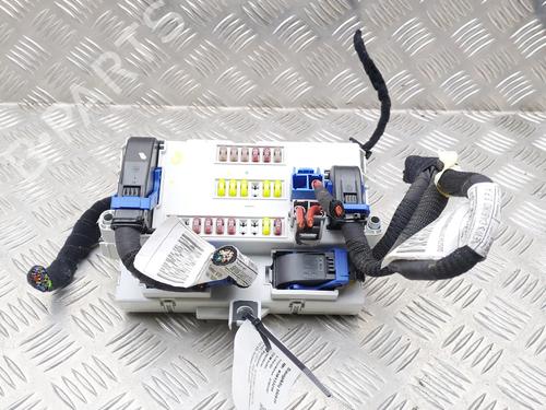 Used Fuse box Fuse box 38706889 38706889