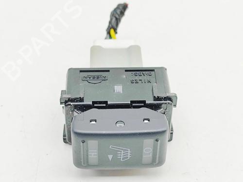 Used Switch Switch NISSAN 370Z Coupe (Z34) 3.7 (332 hp) 33985647 33985647
