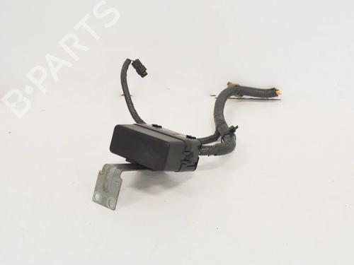 Used Fuse box NISSAN QASHQAI II (J11, J11_) 1.2 DIG-T (115 hp) 6865737