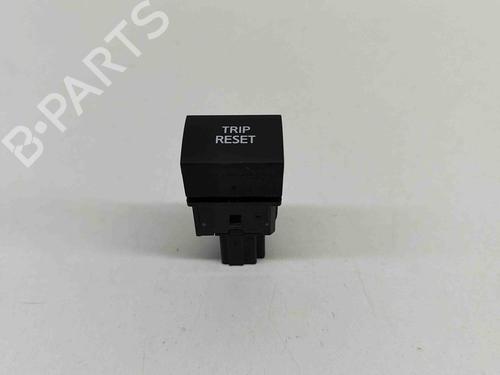 Switch NISSAN JUKE (F16_) DIG-T 117 | BP27769663I30