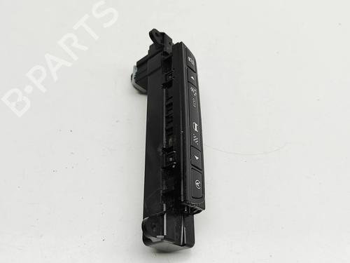 Switch JAGUAR F-PACE (X761) 2.0 TD4 AWD | BP30621386I30