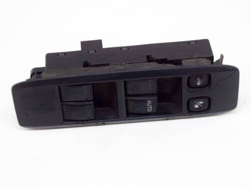 Used Right front window switch NISSAN PRIMERA (P12) 2.2 dCi (139 hp) 8353821