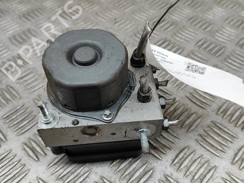 Used ABS pump RENAULT CAPTUR I (J5_, H5_) 1.2 TCe 120 (120 hp) 17444857