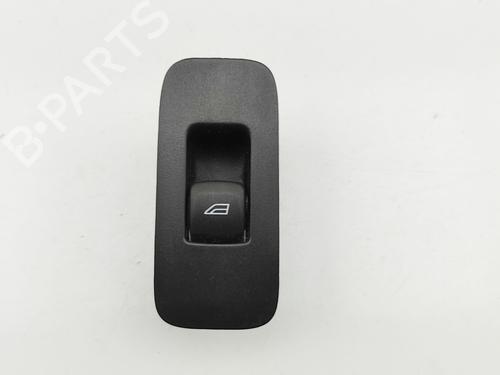 Used Left front window switch VOLVO V40 Cross Country (526) D2 (120 hp) 30596535
