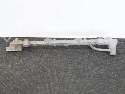 Used Injection rail TOYOTA HIACE IV Van (__H1_, __H2_) 2.7 (RCH13, RCH23) (143 hp) 6754738