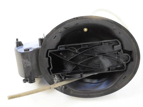 fuel-flap-jaguar-f-type-coupe-x152-2013-33340067 main image