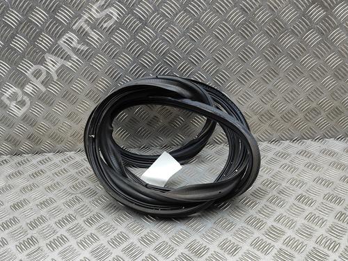 Used Rubber door seal MERCEDES-BENZ GLC (X253) 300 d 4-matic (253.919) (245 hp) 29731185