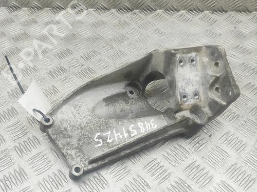Used Engine mount Engine mount VOLVO V60 I Cross Country (157) D4 (190 hp) 33882719 33882719