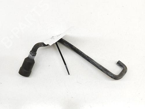 Pipe MERCEDES-BENZ B-CLASS Sports Tourer (W245) B 180 CDI (245.207) | BP22352176M125 