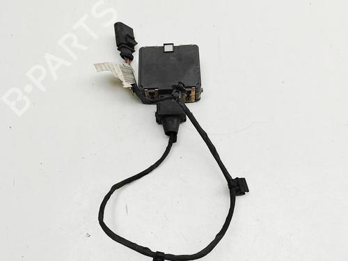 Used Electronic module Electronic module VW CADDY IV Box Body/MPV (SAA, SAH) 2.0 TDI (102 hp) 33393871 33393871