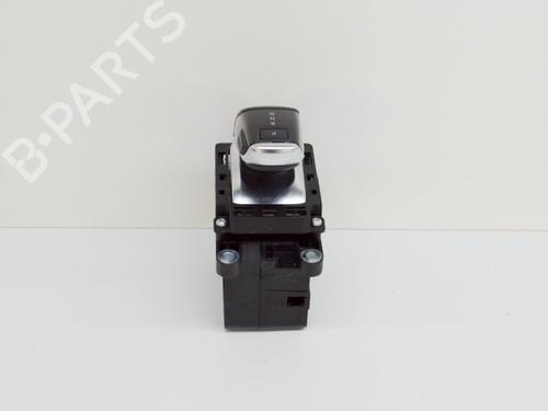 Gear lever PEUGEOT 3008 II SUV (MC_, MR_, MJ_, M4_) 1.2 THP/ PureTech 130 (MRHNSM, MRHNSU, MRHNSJ, MRHNYW,... | BP7798545M90