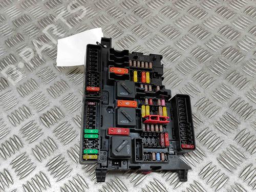 Used Fuse box BMW X2 (F39) sDrive 18 i (140 hp) 28556337