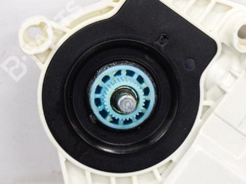 Left front window motor AUDI Q5 (8RB) 3.0 TDI quattro | BP6748645E21 