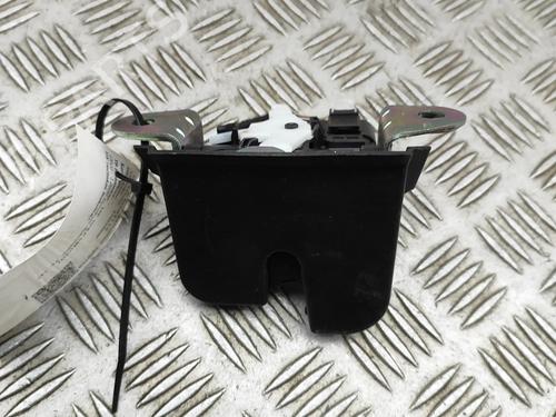 tailgate-lock-vw-golf-viii-cd1-da1-2019-33384918 main image