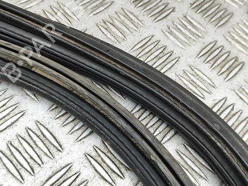 Gummiliste TESLA MODEL 3 (5YJ3) EV AWD | BP33392364C142  - Image 6