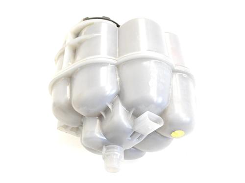 expansion-tank-audi-a4-b9-8w2-8wc-2015-33344025 main image
