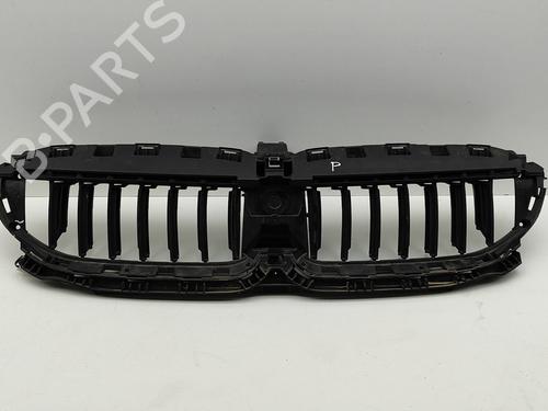 Used Grille BMW 3 (G20, G80, G28) 330 e Plug-in-Hybrid (292 hp) 28028452
