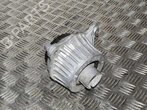 Used Engine mount Engine mount MERCEDES-BENZ C-CLASS (W205) C 220 BlueTEC / d (205.003) (163 hp) 6725138 6725138