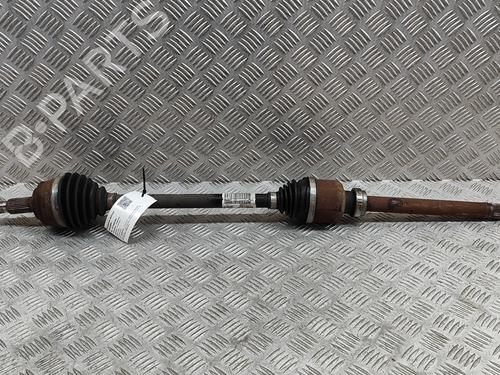 Used Right front driveshaft PEUGEOT 5008 II (MC_, MJ_, MR_, M4_) 1.5 BlueHDi 130 (MCYHZJ, MCYHZR, MCYHZX) (131 hp) 28675618