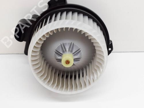 Used Heater blower motor TOYOTA YARIS (_P13_) 1.5 Hybrid (NHP130_) (101 hp) 10074324