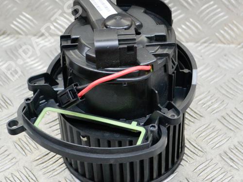 Used Heater blower motor RENAULT KADJAR (HA_, HL_) 1.5 dCi 110 (HLA3) (110 hp) 8841780