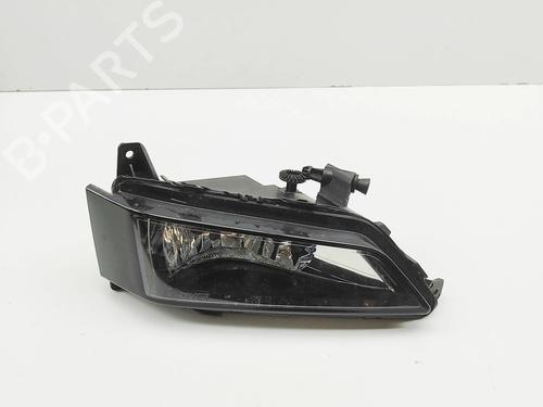 Used Left front fog light Left front fog light 39101742 39101742