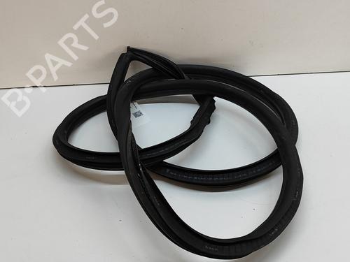 Rubber door seal PORSCHE CAYMAN (987) S 3.4 | BP28062232C142 