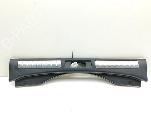 Used Tailgate trim Tailgate trim LAND ROVER RANGE ROVER EVOQUE (L538) 2.0 D 4x4 (180 hp) 39930231 39930231