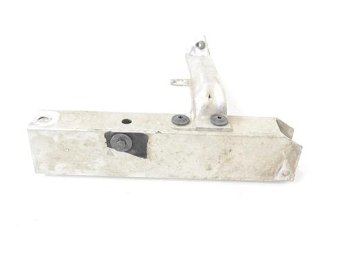 Kofangerbeslag Kofangerbeslag BMW 7 (F01, F02, F03, F04) 730 d (245 hp) 33339247 33339247