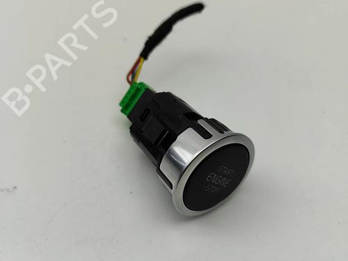 Used Switch VOLVO XC40 (536) B4 Mild-Hybrid (197 hp) 27795954