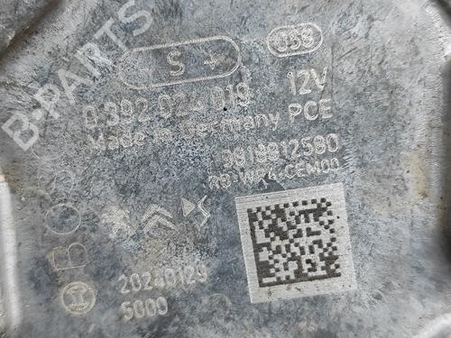 Auxiliary water pump PEUGEOT 508 II (FB_, FH_, F3_) Hybrid 225 (F35GQU) | BP29975424M111