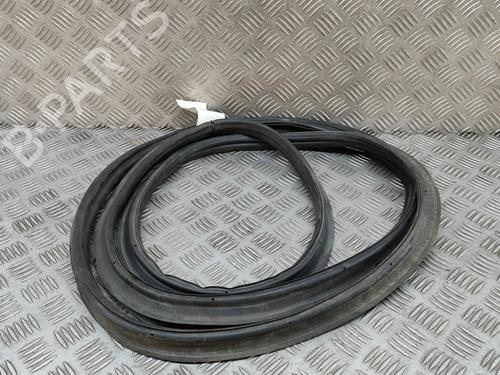 rubber-door-seal-skoda-octavia-iii-combi-5e5-5e6-2012-2013-2014-2015-2016-2017-2018-2019-2020-26679705 main image
