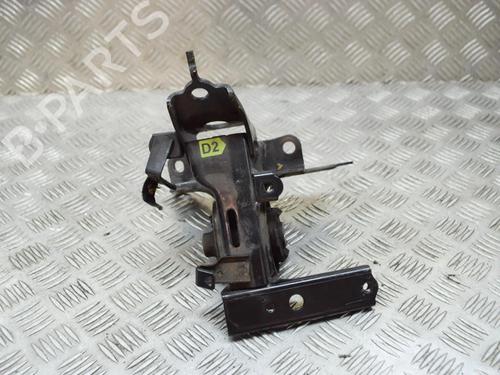 Used Gearbox mount TOYOTA YARIS (_P13_) 1.5 Hybrid (NHP130_) (101 hp) 10074640